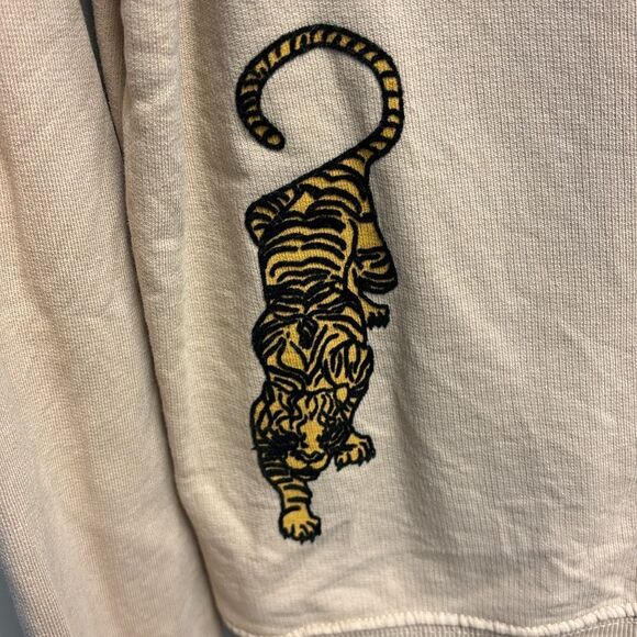 Back When Embroidered Tiger Beige Sweatshirt small - Picture 3 of 7
